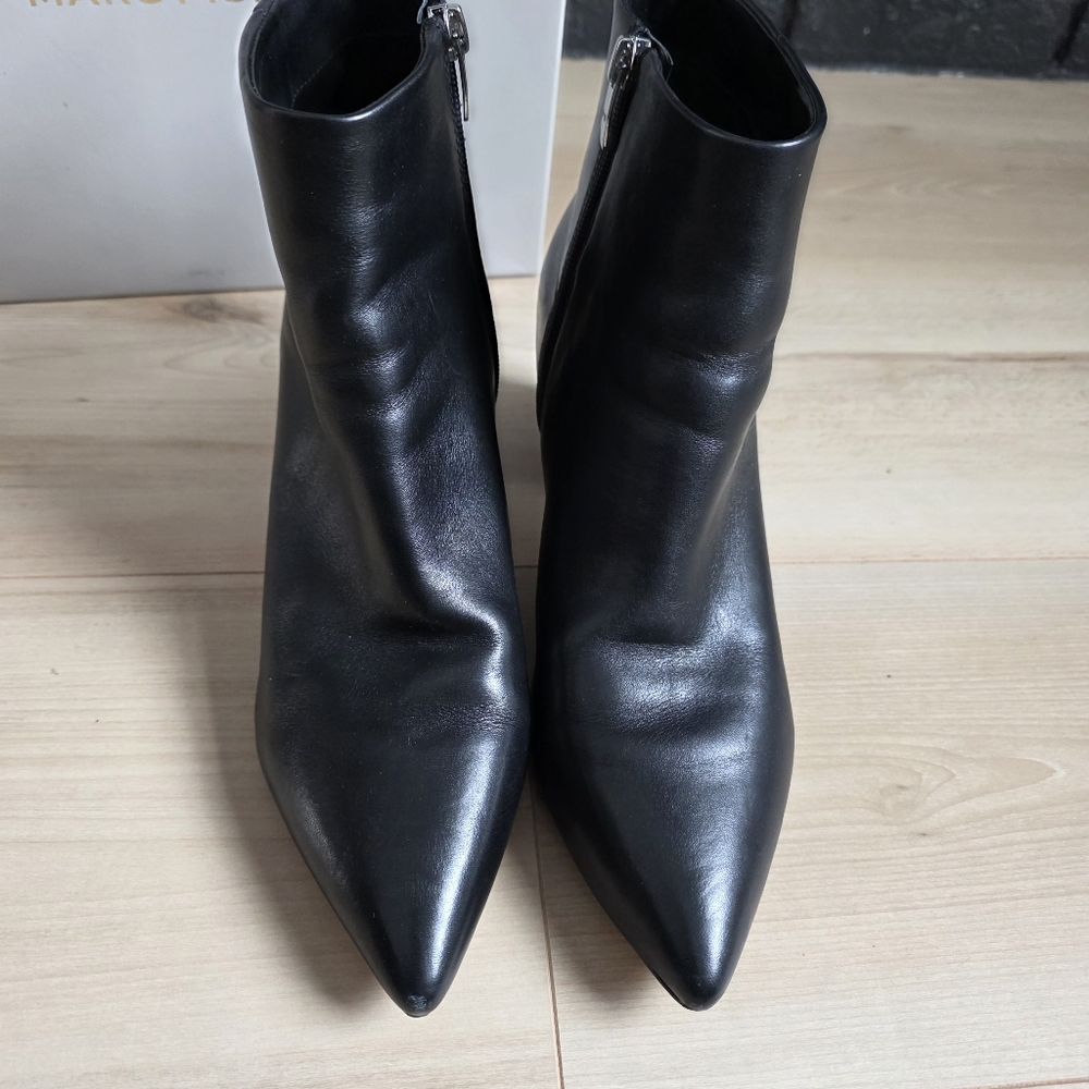 Marc Fisher Leather Ankle Booties Elegant Pointed Toe MF Jelly Black 9.5 - Picture 6 of 11